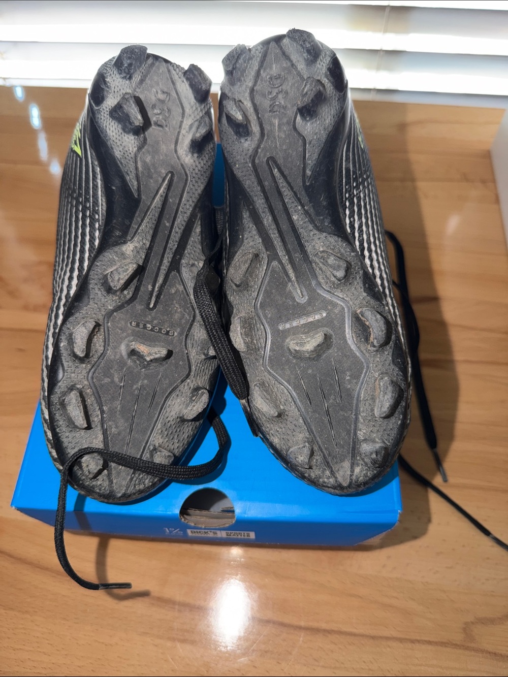 DSG Kids's 13.0 Soccer Cleats - Picture 7 of 8